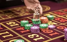  casino presented on mobile device in Pakistan with slots and live games